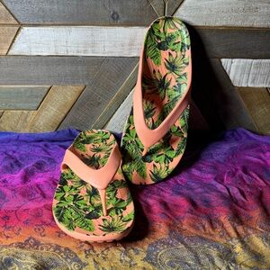 Leaf Print Women's Sandals in Orange